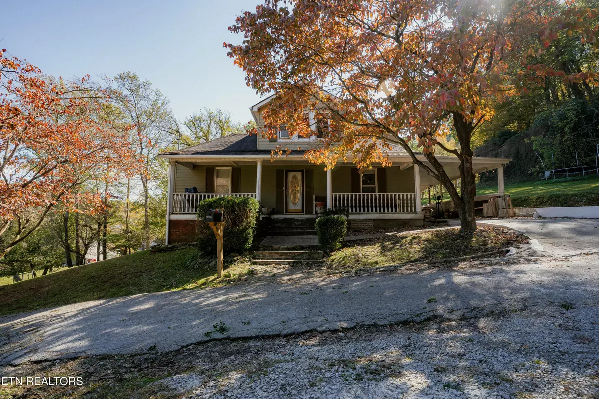 Jellico, TN 37762,295 Provins St