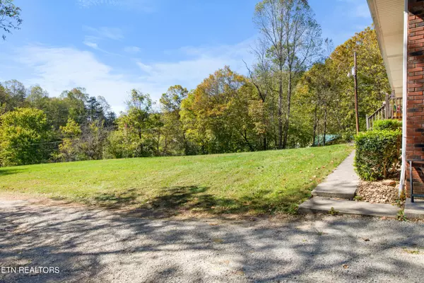 Jacksboro, TN 37757,130 Big Springs LN