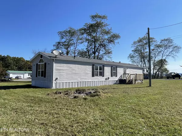 Tazewell, TN 37879,205 Magnolia LN LN