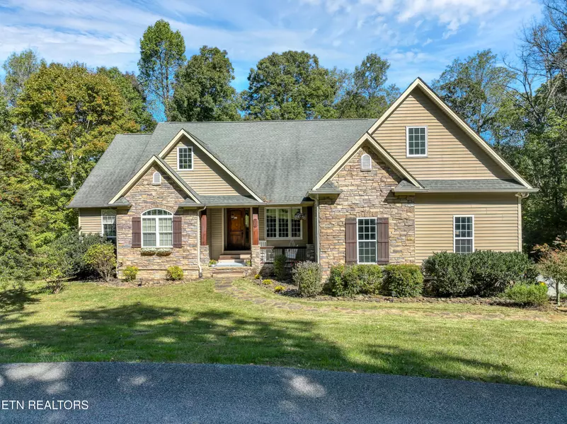 4529 Glennora DR, Walland, TN 37886