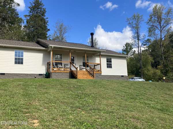 393 Lane Hollow Rd, Sevierville, TN 37876