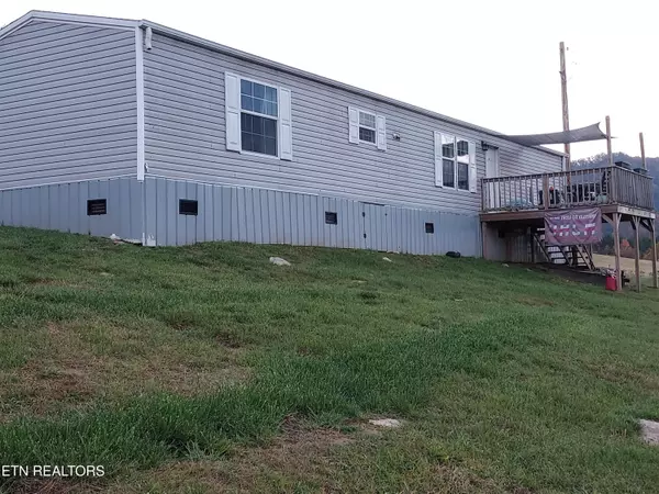 2495 HIGHWAY 131, Thorn Hill, TN 37881