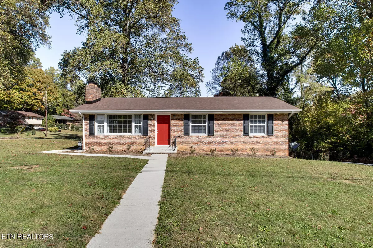 Knoxville, TN 37914,1800 Woodhaven DR