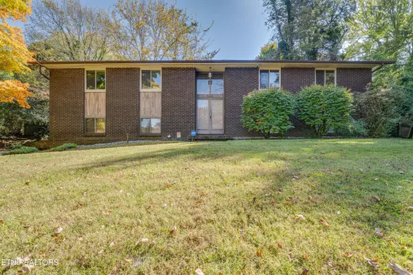 5424 Yosemite Tr #8, Knoxville, TN 37909