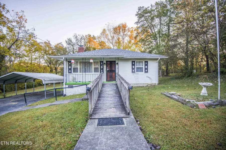 115 Dogwood LN, Powell, TN 37849