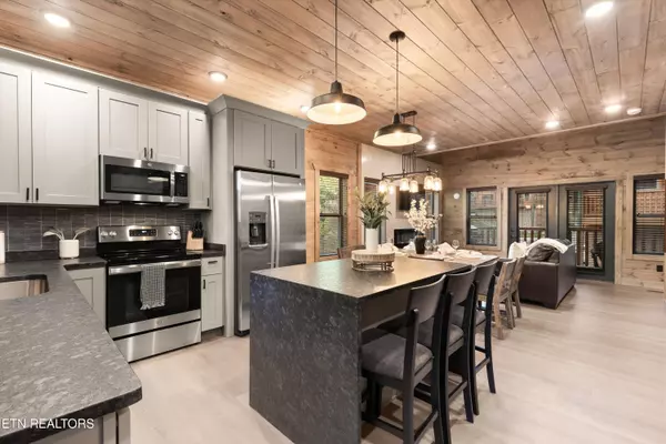 Pigeon Forge, TN 37862,2110 Valley Creek WAY