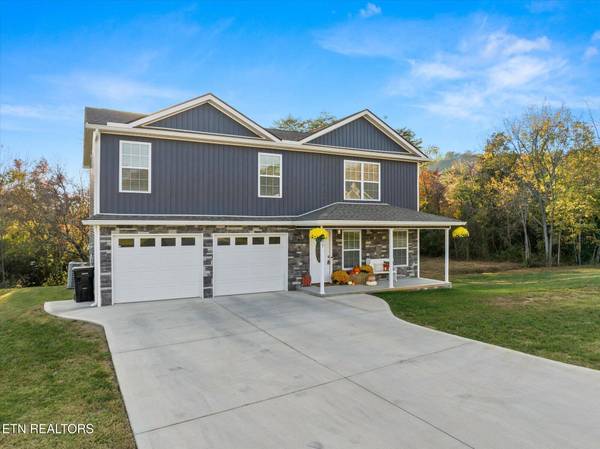 6877 Harvest Grove LN, Knoxville, TN 37918