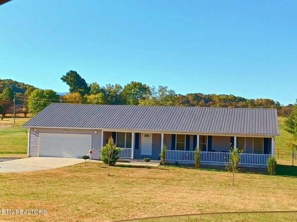 233 Scenic DR, Newport, TN 37821