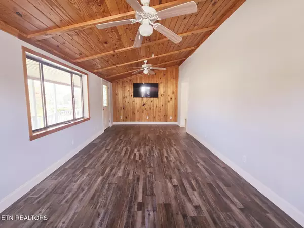 Huntsville, TN 37756,142 Norma Rd