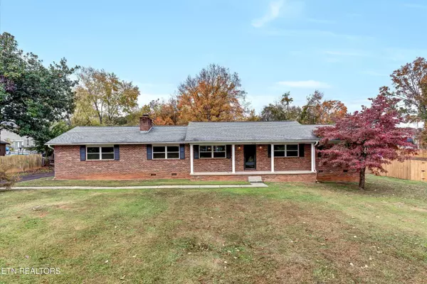 904 Ponder Rd, Knoxville, TN 37923