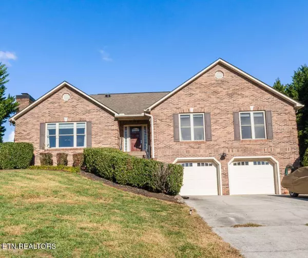 481 Wilaway Rd, Maryville, TN 37801