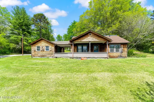 2633 Harriman Hwy, Harriman, TN 37748