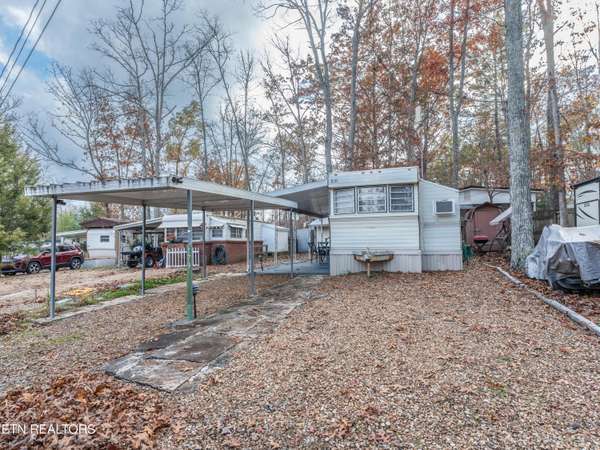 179 Apache Trl, Crossville, TN 38572