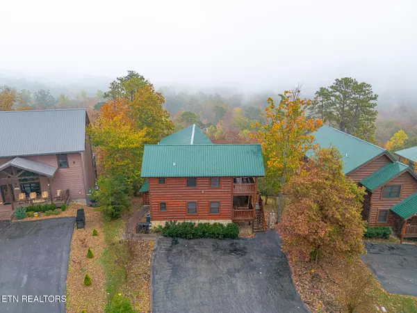 2026 Smoky Cove Rd,  Sevierville,  TN 37876