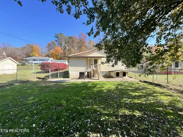 Oneida, TN 37841,282 Pentcost St