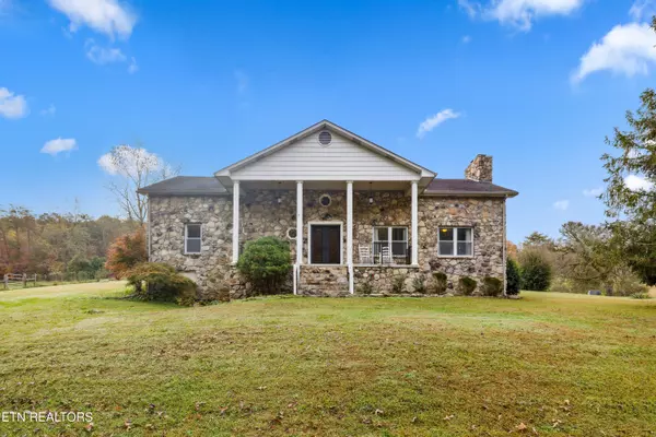 7969 Glendale Community Rd, Greenback, TN 37742