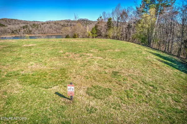 Loudon, TN 37774,2679 Persimmon