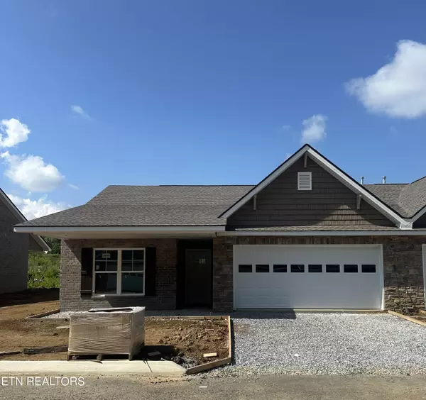 Pigeon Forge, TN 37863,659 Snowflower CIR #143