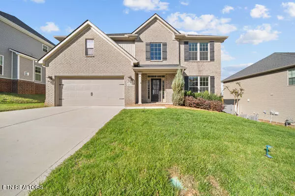 9717 Walking Stick DR, Knoxville, TN 37922