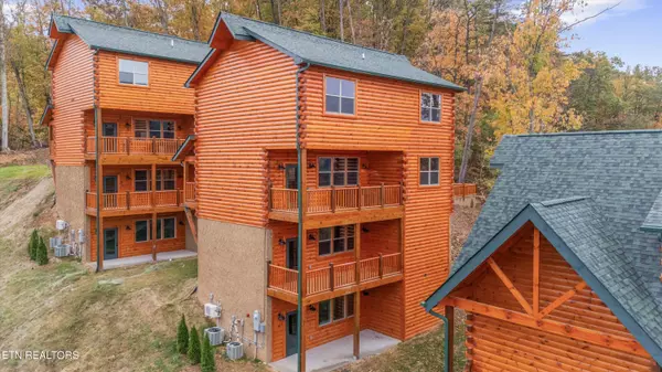 2030 Bear Creek WAY, Pigeon Forge, TN 37863