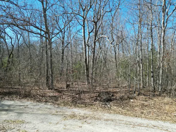 34 Chanute CIR, Crossville, TN 38572
