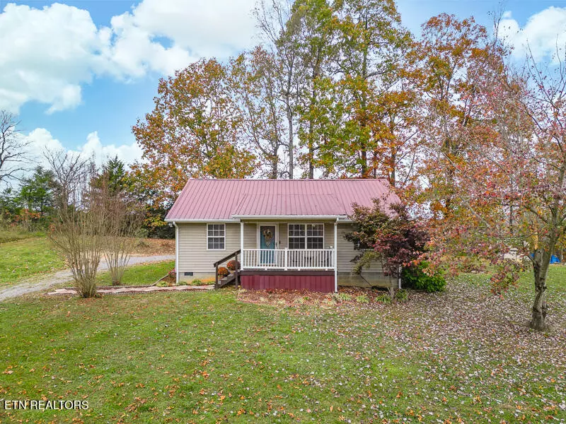 129 Sourwood LN, Sharps Chapel, TN 37866