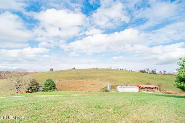 New Tazewell, TN 37825,327 Leabow Hollow Rd