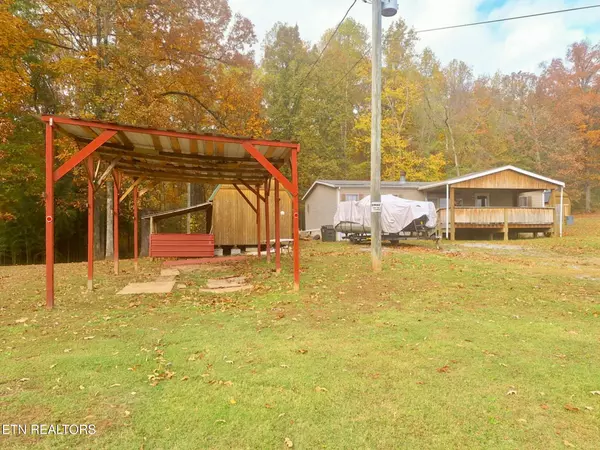 Sweetwater, TN 37874,427 Old Sweetwater Rd