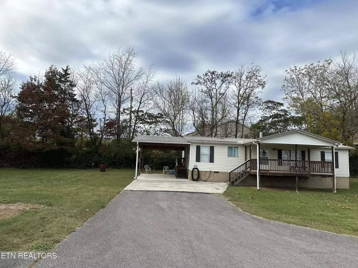 Jacksboro, TN 37757,120 Stout LN