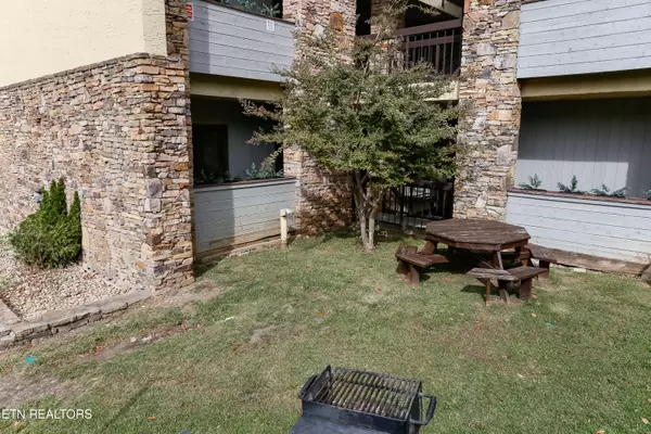 Gatlinburg, TN 37738,1130 Ski View DR #105