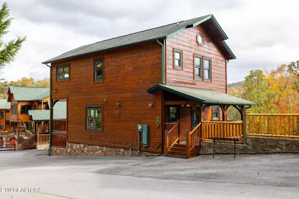 832 Resort WAY, Gatlinburg, TN 37738