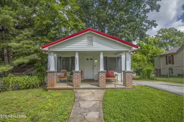 2635 Gaston Ave, Knoxville, TN 37917