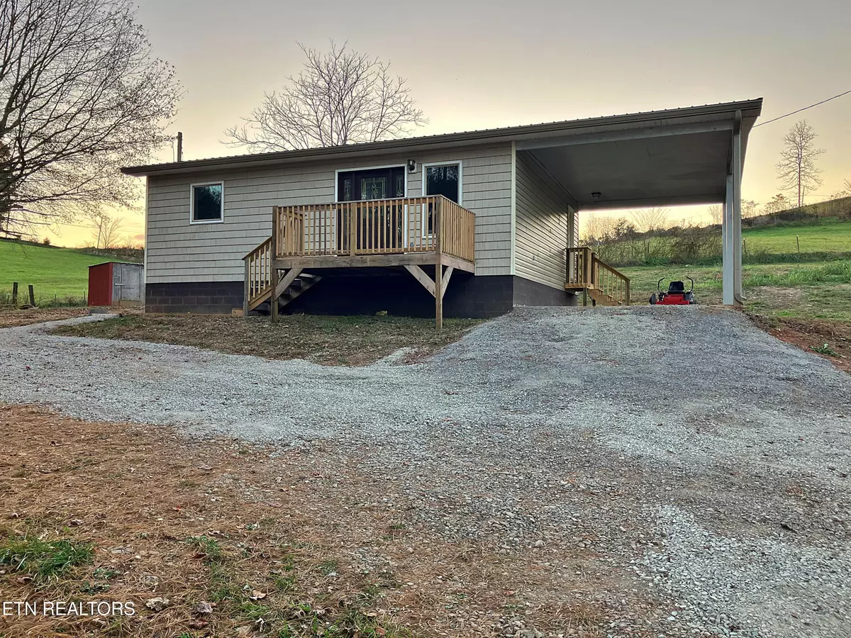 Tazewell, TN 37879,179 Hatfield LN