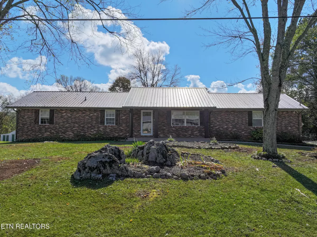 Strawberry Plains, TN 37871,10100 Ouida LN