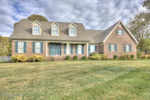 2110 Chesterfield DR, Maryville, TN 37803