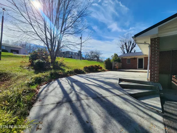 Jonesville, VA 24263,134 Richmond Heights