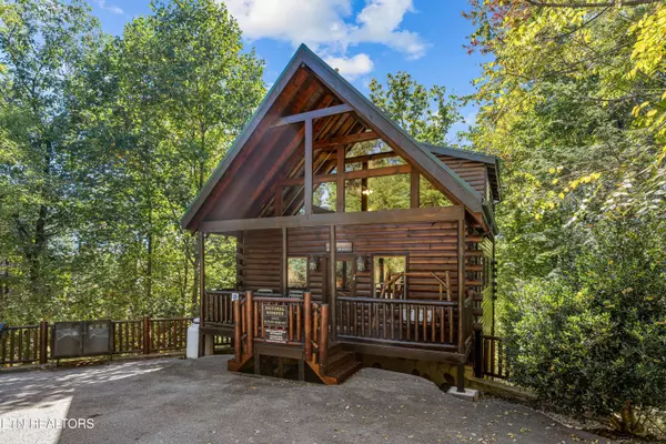 2025 Settlers Ridge WAY, Gatlinburg, TN 37738