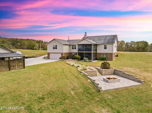 Sevierville, TN 37876,2439 Gentlemens WAY