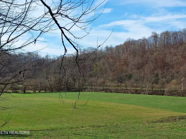 Sneedville, TN 37869,844 CLINCH RIVER CIRCLE