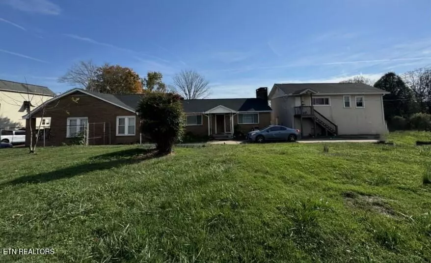 510 B St, Lenoir City, TN 37771