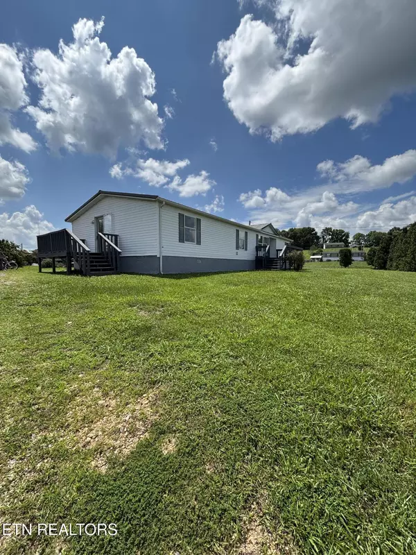 Tazewell, TN 37879,155 Tasha LN