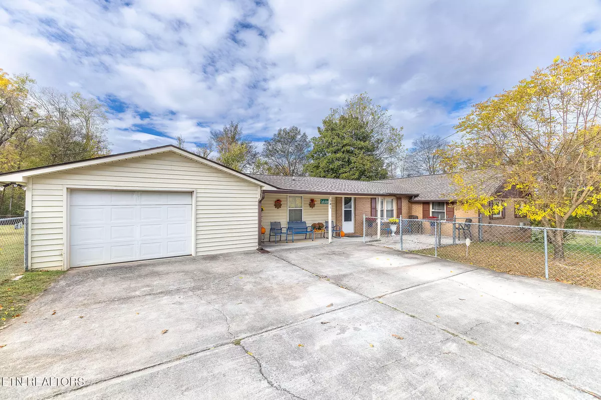 Harriman, TN 37748,301 Barnette CIR