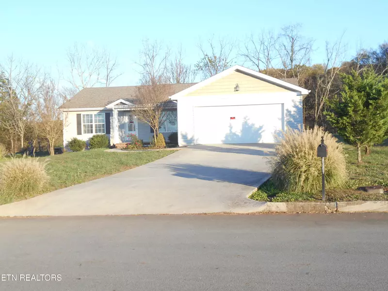 312 Hartfield LN, Loudon, TN 37774