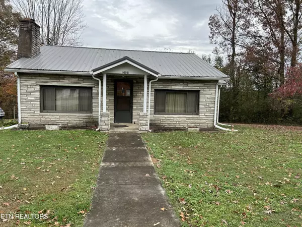 1053 Carding Machine Rd, Loudon, TN 37774