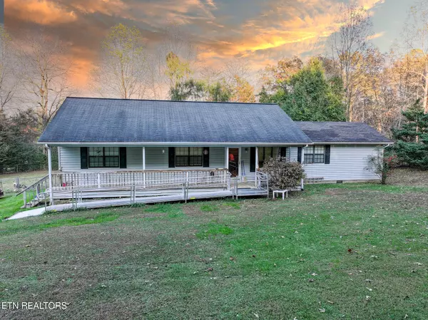 181 Cheyene CIR, Cosby, TN 37722