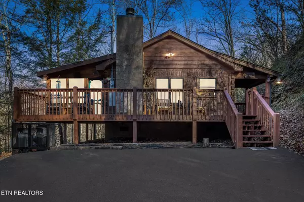 4320 Carolina Cove WAY, Pigeon Forge, TN 37863