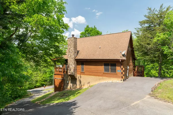 Sevierville, TN 37876,1006 Gordon WAY