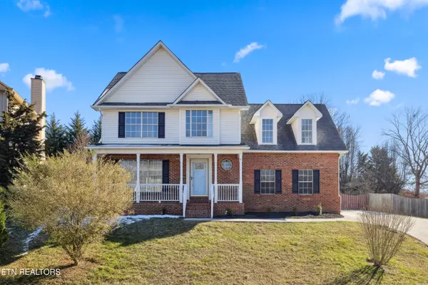 2120 Willow Creek LN, Knoxville, TN 37909