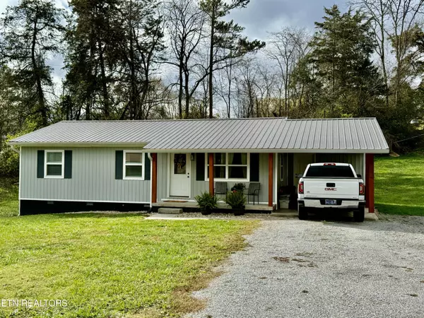 1912 BALL St,  Tazewell,  TN 37879