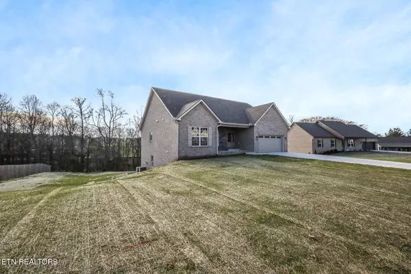 Maryville, TN 37804,711 Farm Of The Smokies WAY